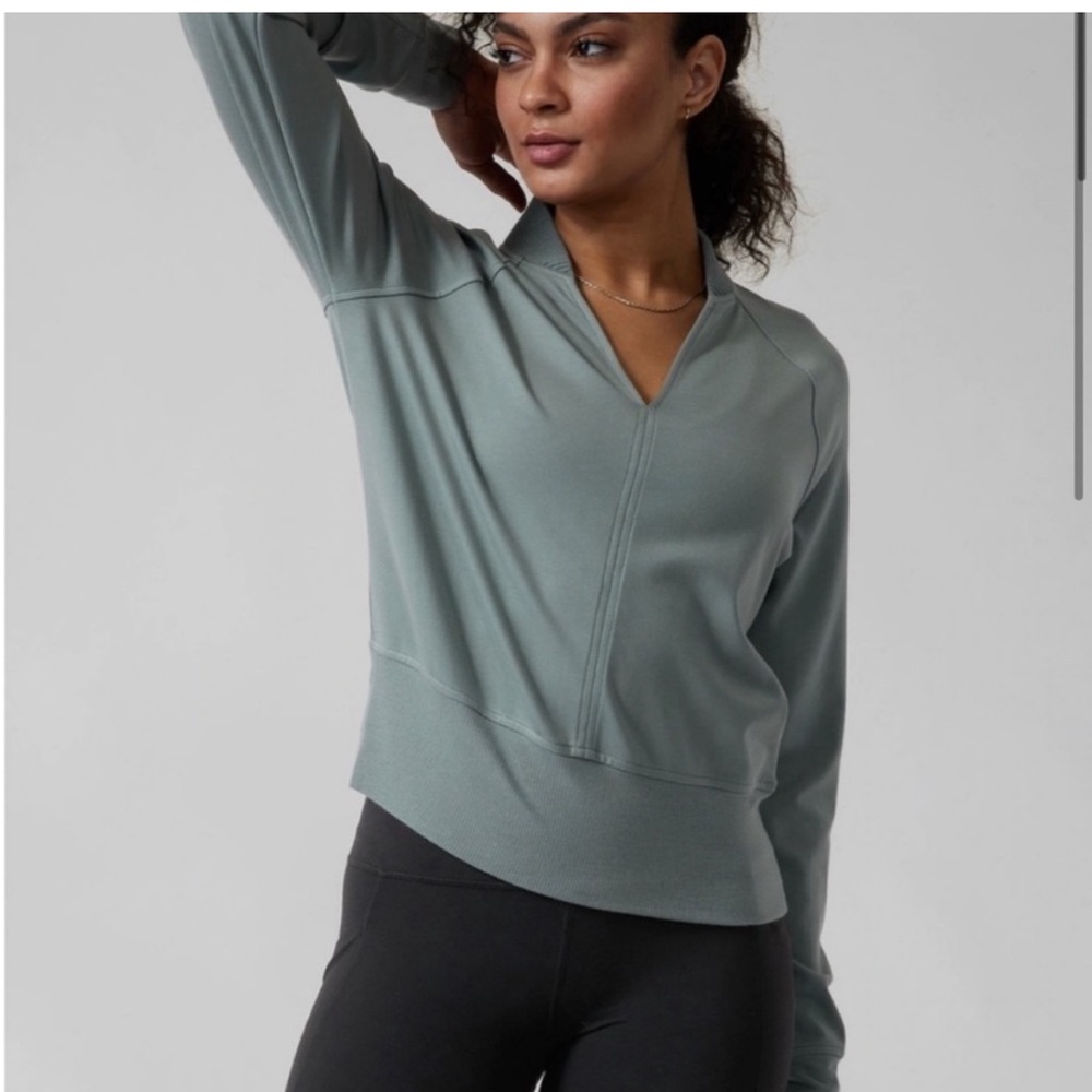 Athleta Eastbound Sweatshirt NWOT